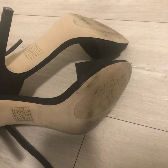 Beautiful Black Aldo High Heels - Picture 4 of 4